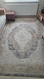 Twee tapijten, Ophalen, Grijs, Rechthoekig