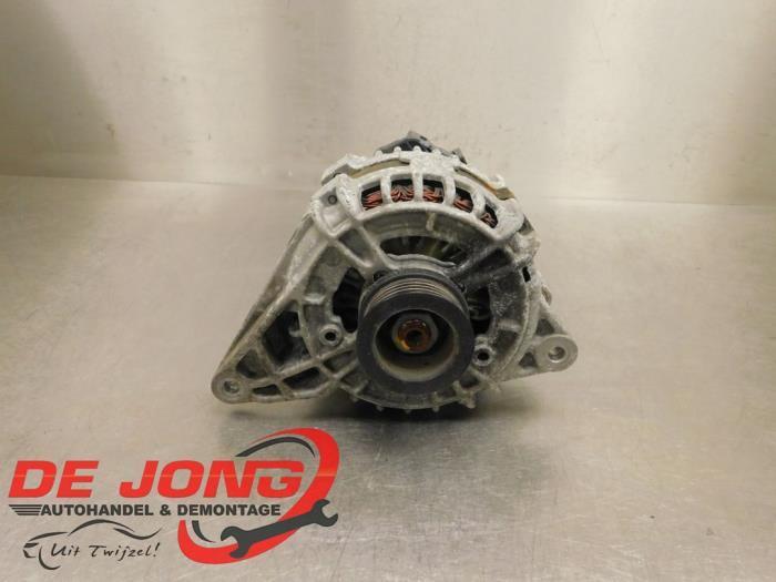 Dynamo van een Mercedes CLA, Auto-onderdelen, Motor en Toebehoren, Mercedes-Benz, Gebruikt, 3 maanden garantie, Ophalen of Verzenden