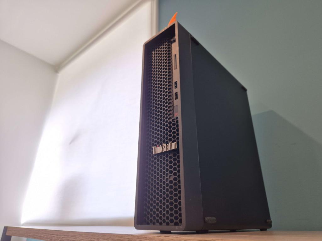 LENOVO P340 | i7 10700, 16GB DDR4, 256GB NVME, Computers en Software, Desktop Pc's, Zo goed als nieuw, 4 Ghz of meer, SSD, 16 GB