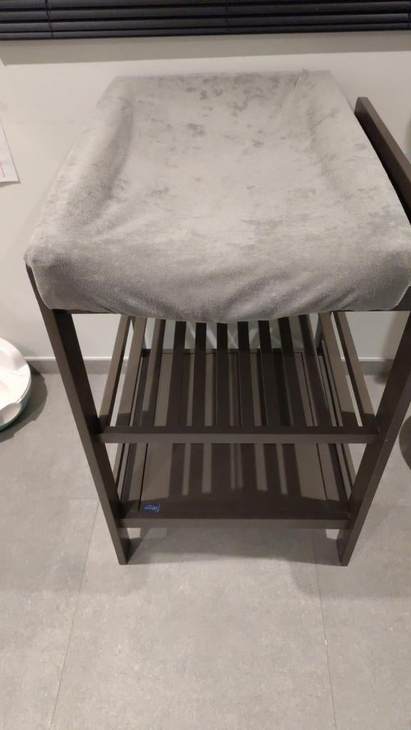 Table à langer grise, Ophalen