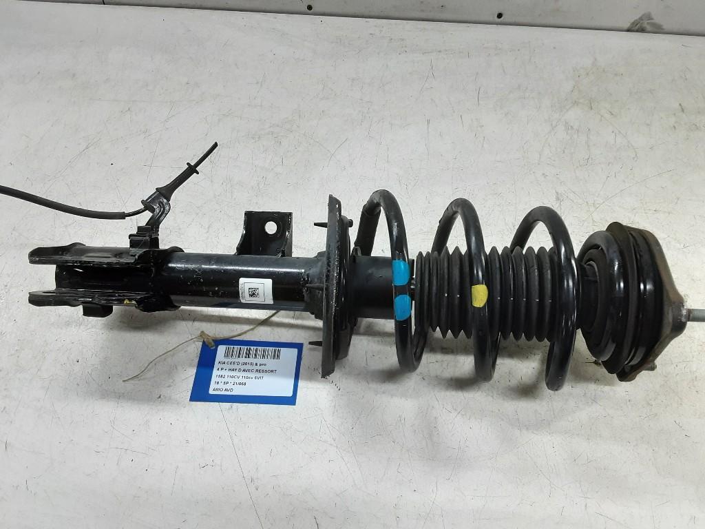 AMORTISSEUR OU ABSORBEUR DE CHOC AVANT DROIT Cee'd (JDB5), Kia, Mevr. I. Hauben, Utilisé, Rue de l'Espoir 34 34
4030  GRIVEGNÉE, BE