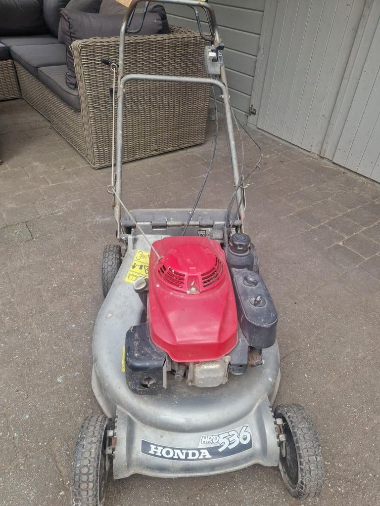 Honda hrd 536    100 euro 0472109098, Tuin en Terras, Grasmaaiers, Ophalen, Opvangbak