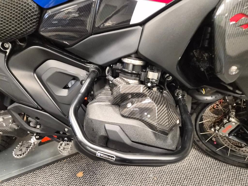 GS1300 BMW carbon, Motoren, 2 cilinders, Nieuw, Handvatverwarming, Particulier