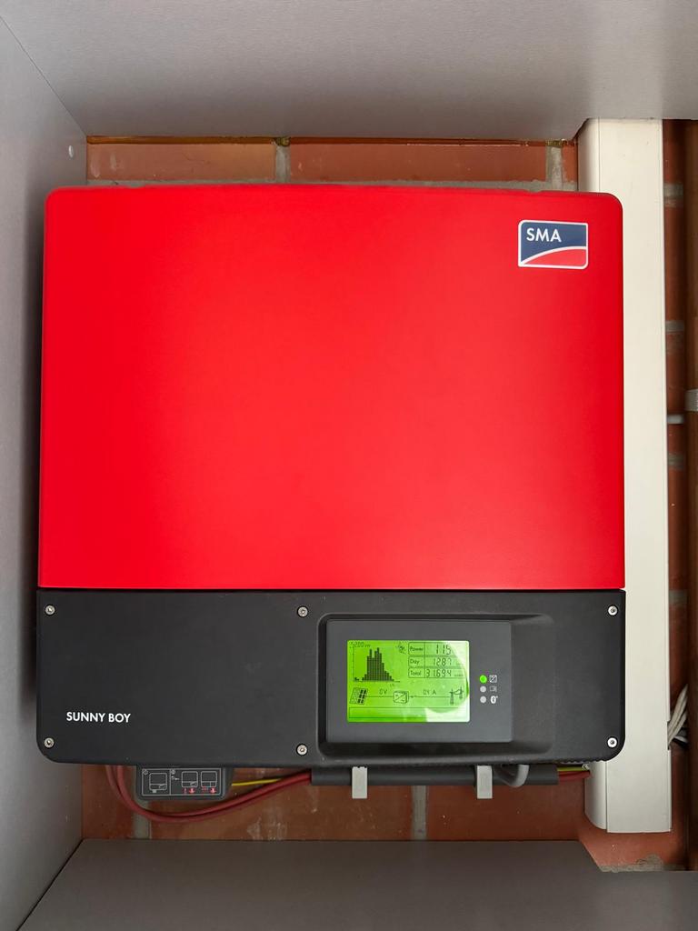 Omvormer SMA solar sunny boy, Doe-het-zelf en Bouw, Zonnepanelen en Toebehoren, Ophalen, Zo goed als nieuw