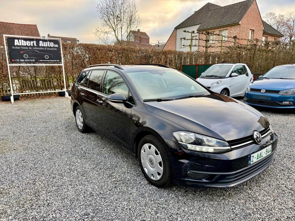 VW GOLF 7. 1.0 ESSENCE 81.KW. GPS. EURO 6B., Voorwielaandrijving, Euro 6, Start-stop-systeem, Zwart