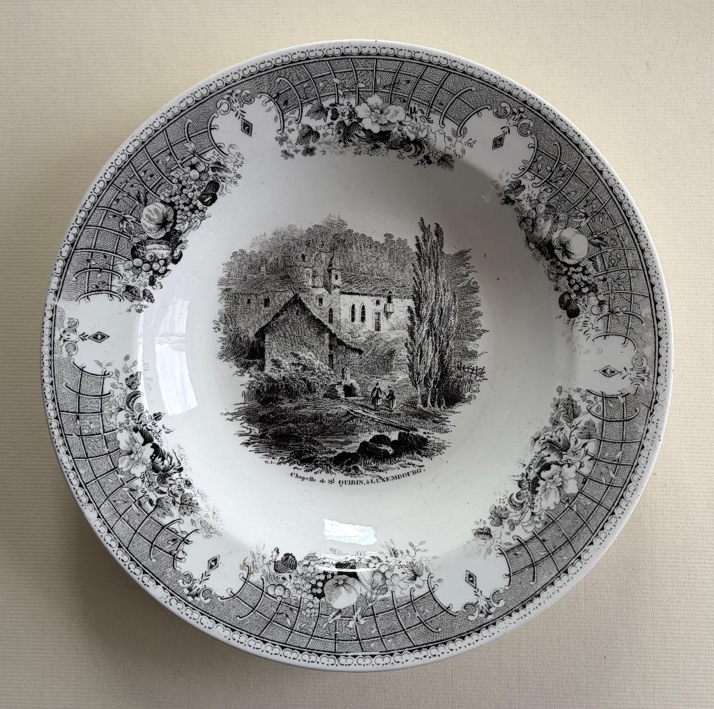 faïence BOCH Luxembourg Chapelle de ST. QUIRIN 1823 N. LIEZ, Antiquités & Art, Envoi
