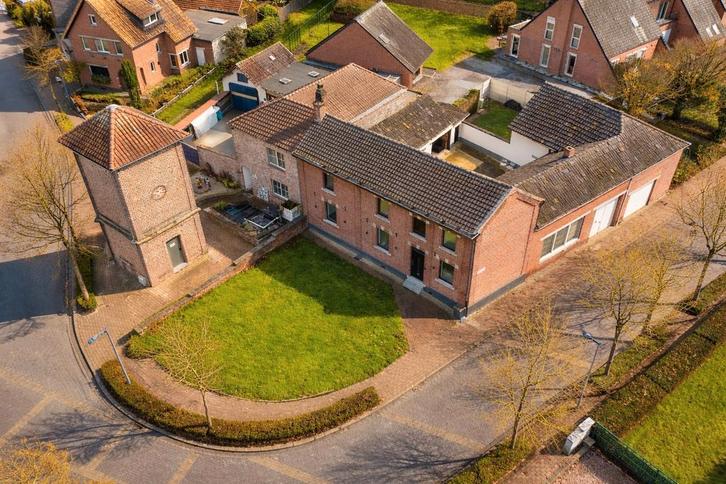 Charmante ferme carrée sur un beau terrain à Riemst, Immo, Maisons à vendre