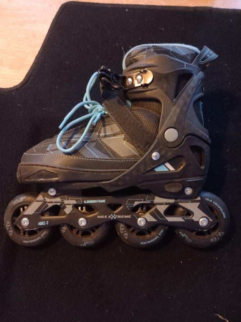 Rollerblades  bisal maat L (39-42)1 x gedragen, Sports & Fitness, Patins à roulettes alignées, Enlèvement ou Envoi