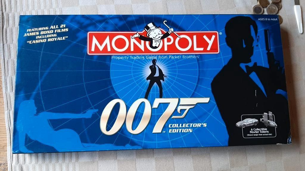 bordspel nieuw Monopoly James Bond 007 geheim agent blauw, Vijf spelers of meer, Ophalen of Verzenden, Nieuw, Monopoly