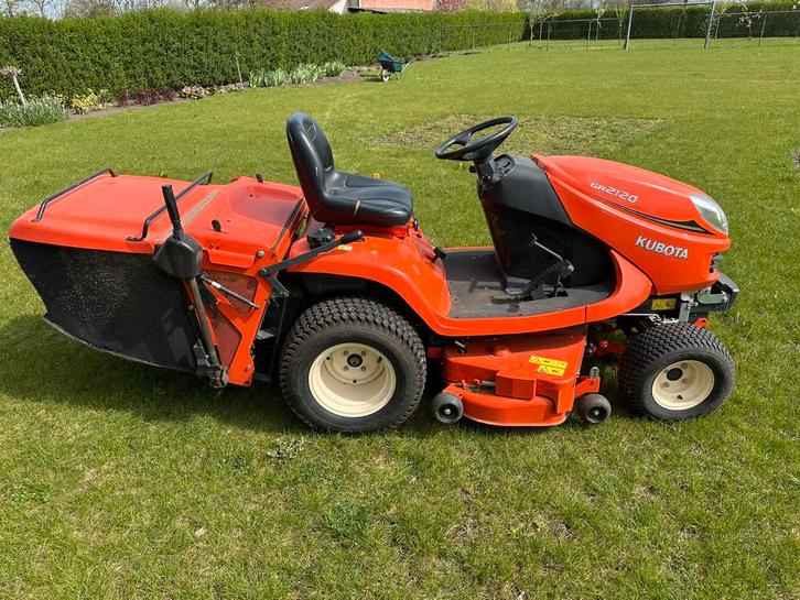 Kubota gr2120, Tuin en Terras, Zitmaaiers, Zo goed als nieuw, Ophalen