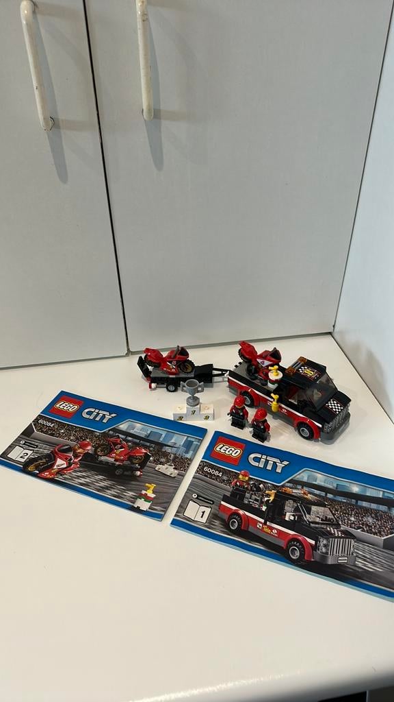 LEGO City 60084 Racing Bike Transporter, Kinderen en Baby's, Speelgoed | Duplo en Lego, City, Lego, Ophalen of Verzenden, Complete set