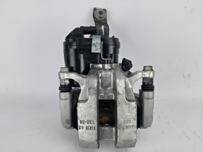 Etrier de frein (pince) arrière gauche d'un BMW 3-Serie, -, 3 mois de garantie, Utilisé, -