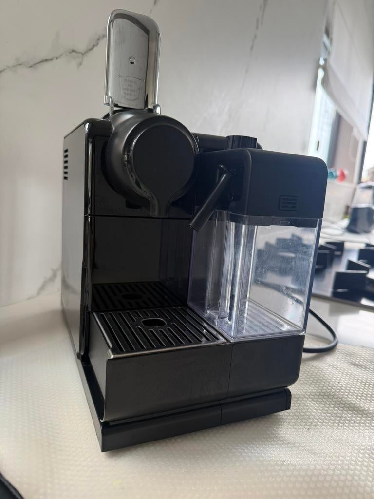 Nespresso delonghi, Ophalen, Zo goed als nieuw