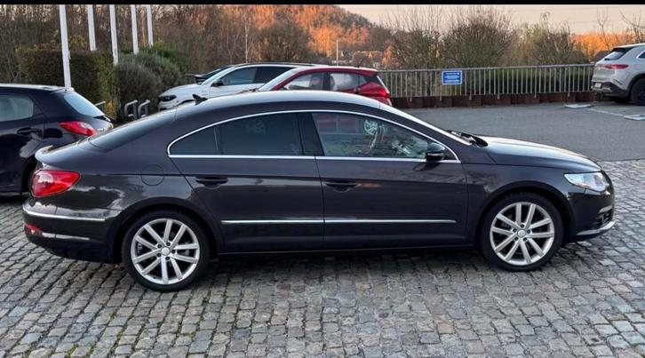Passat Cc 2.0 tdi 2010, Autos, Volkswagen, Particulier, Passat, Diesel, Berline, 5 portes, Boîte manuelle, Brun, Noir, Alcantara