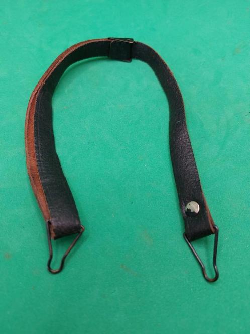 Post WO2 Belgian US M1 Clone Helmet Liner Leather ChinStrap2, Verzamelen, Militaria | Tweede Wereldoorlog, Ophalen of Verzenden
