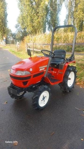 Minitractor yanmar 18pk 4X4 NIEUWSTAAT ! beschikbaar voor biedingen