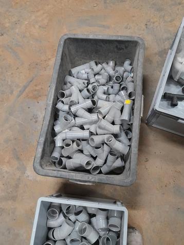 Pvc bochten  beschikbaar voor biedingen
