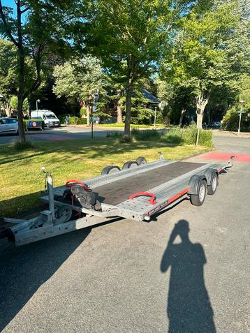 Brian James A4 Transporter met Warn Winch beschikbaar voor biedingen