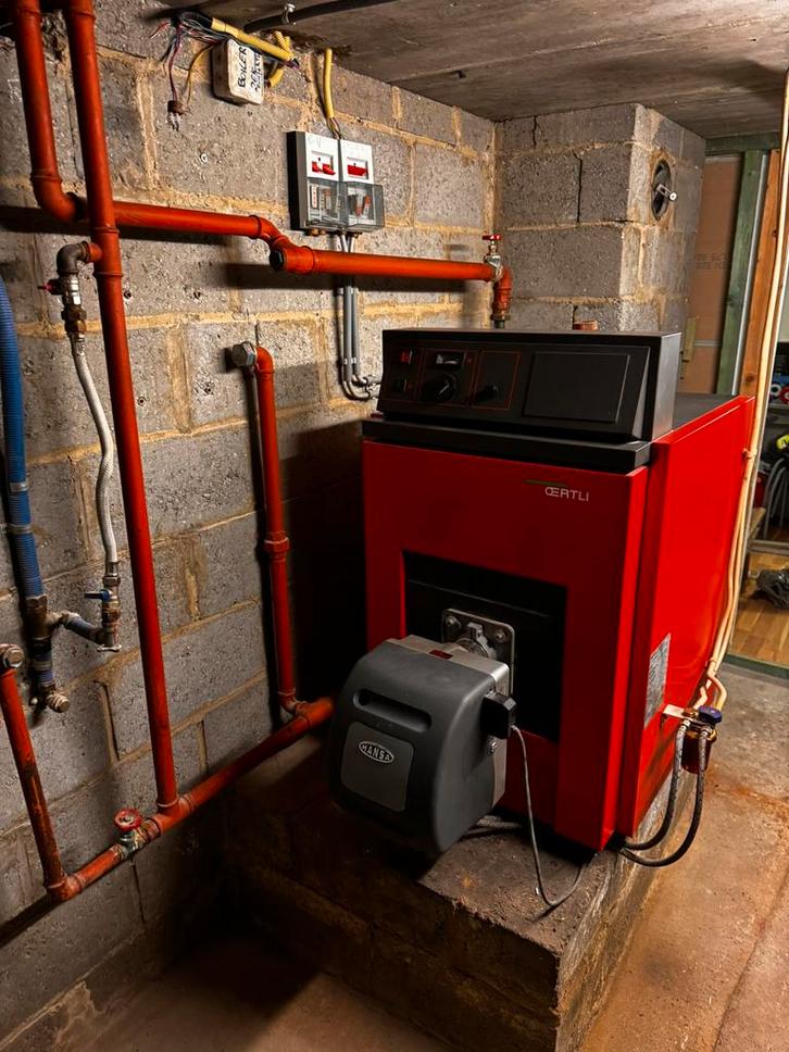 Mazoutketel met Brander, Bricolage & Construction, Chauffe-eau & Boilers, Utilisé, Enlèvement