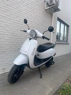 Elektronische brommer Scootech, Fietsen en Brommers, Ophalen