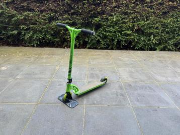 Step Madd Gear VX4 team scooter beschikbaar voor biedingen