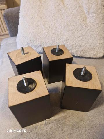 Bed verhogers 4 stuks beschikbaar voor biedingen