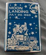 Zippo Moon Landing 1969 Herdenkingseditie 2012, Verzamelen, Rookartikelen, Aanstekers en Luciferdoosjes, Ophalen of Verzenden