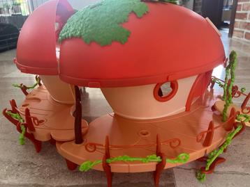 Monchichi huis beschikbaar voor biedingen