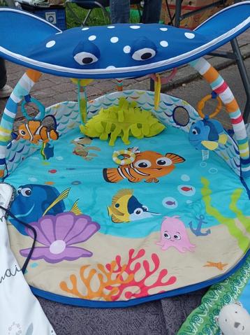 Tapis d'éveil Nemo monsieur Raie beschikbaar voor biedingen