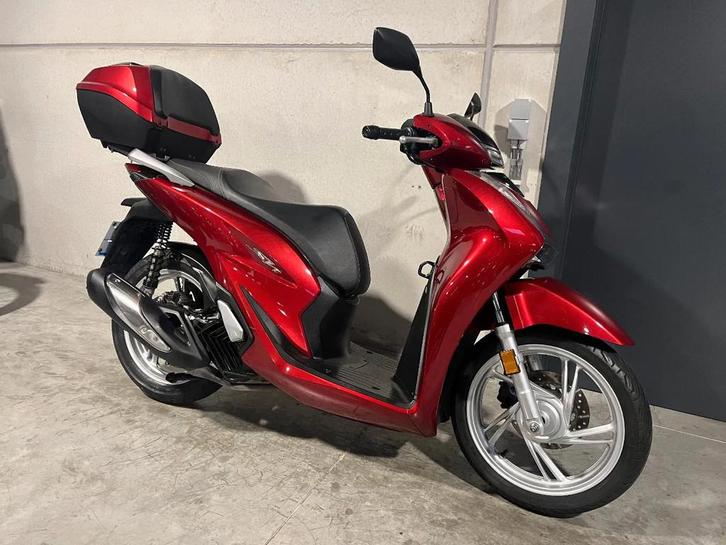 Honda SH125 handige grote wielenscooter (bj 2020), Motoren, Motoren | Honda, Bedrijf, Scooter, 11 kW of minder