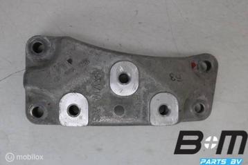 Console links VW Transporter T5 GP 1K0199117AM beschikbaar voor biedingen