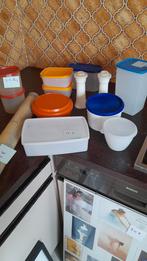 Articles tupperware différents, Maison & Meubles, Cuisine| Tupperware, Enlèvement ou Envoi, Comme neuf, Orange, Boîte