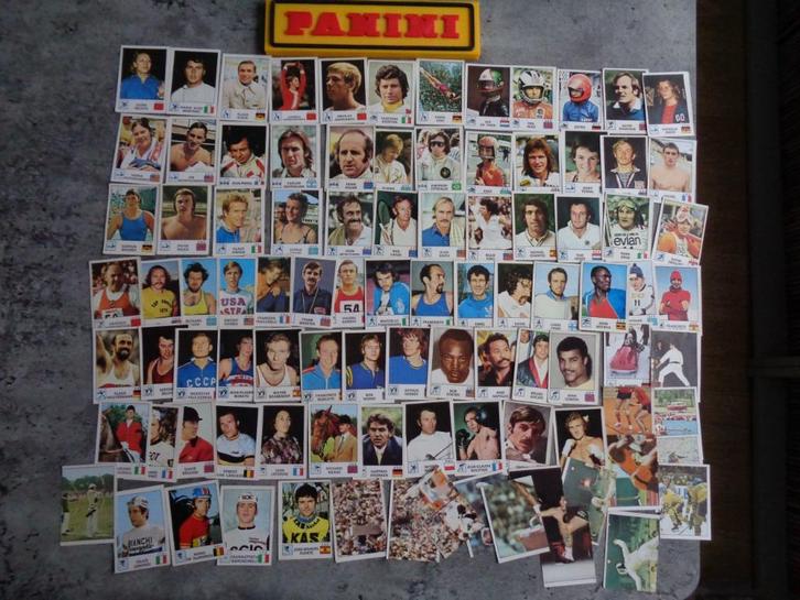 PANINI STICKERS  SPORT VEDETTES  84X ANNO  1974, Hobby en Vrije tijd, Stickers en Plaatjes, Zo goed als nieuw, Verzenden