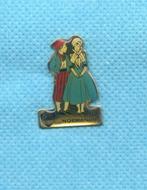 Pins essence fina Normandie Frankrijk LA189, Verzamelen, Verzenden, Merk, Speldje of Pin