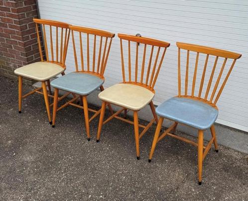 Vintage spijlenstoelen jaren 50, Antiek en Kunst, Antiek | Meubels | Stoelen en Sofa's, Ophalen