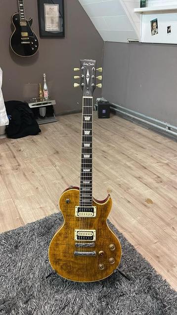 Harley Benton SC-550 Deluxe (Les Paul-stijl) beschikbaar voor biedingen