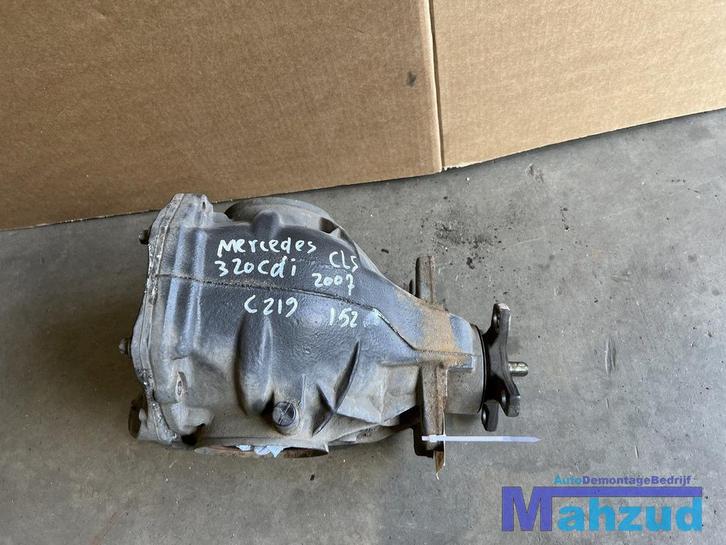 MERCEDES CLS C219 W211 3.2 cdi CARDAN differentieel, Auto-onderdelen, Transmissie en Toebehoren, Mercedes-Benz, Gebruikt, Ophalen
