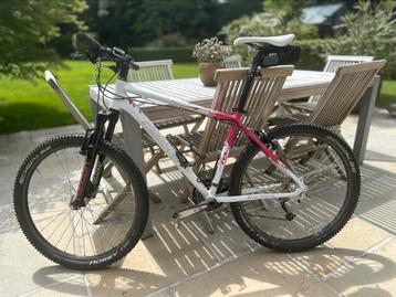 Mountainbike – Unibike Madnes – Shimano SLX/Deore LX beschikbaar voor biedingen