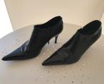 Chaussure Zara noir, Vêtements | Femmes, Chaussures, Comme neuf, Noir