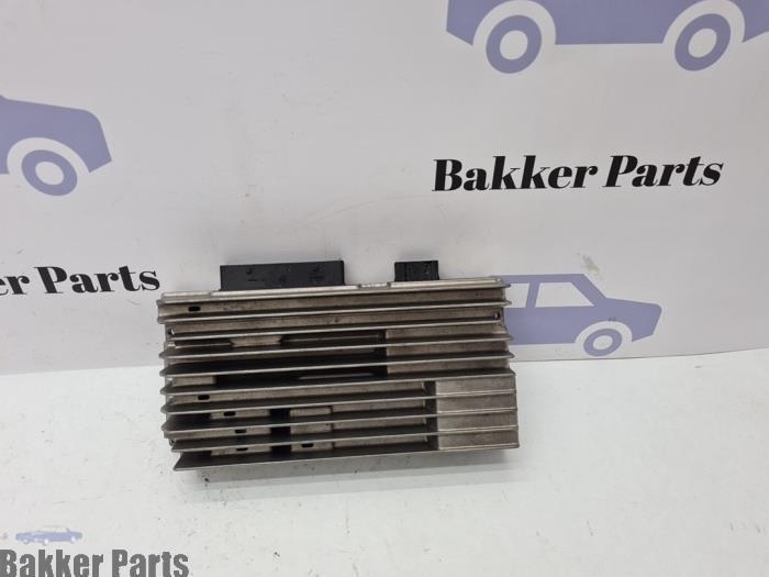 Radio versterker van een Audi A4, Auto-onderdelen, Elektronica en Kabels, Audi, Gebruikt, 3 maanden garantie