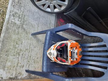 Arai crosshelm beschikbaar voor biedingen