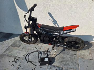 Oset 12,5" elektrische kinder crossbrommer beschikbaar voor biedingen