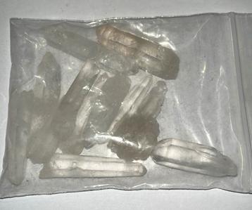 Zak met kwarts of Bergkristal - 98gram totaal beschikbaar voor biedingen