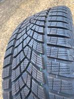 2 Winterbanden 225/45R18 95V, Auto-onderdelen, Banden en Velgen, Ophalen, Winterbanden