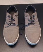Bugatti low casual beige maat 44 in heel goede staat, Ophalen of Verzenden