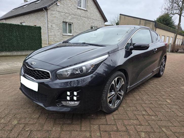 Kia ceed gt line 1.6 diesel 176000 km 01/2016, Autos, Kia, Particulier, Achat, (Pro) Cee d, ABS, Caméra de recul, Airbags, Air conditionné