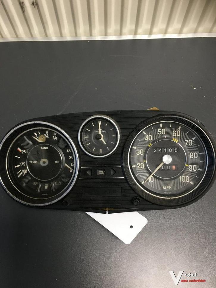 Mercedes W115 Amerikaanse Km Tellerklok 250 diesel handgesch, Auto-onderdelen, Dashboard en Schakelaars, Gebruikt, Ophalen of Verzenden