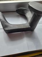 Enclume,serre livres, Enlèvement