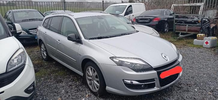 Renault laguna serie bose accidenté, Autos, Renault, Particulier, Laguna, ABS, Airbags, Alarme, Bluetooth, Ordinateur de bord