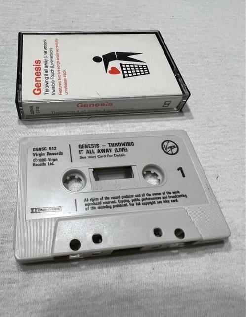 Cassette Genesis - Throwing It All Away 1986 + Live !, CD & DVD, Cassettes audio, Comme neuf, Originale, 1 cassette audio, Avec boîte de rangement, étagère ou coffret